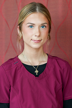 Headshot of Julia Dobkowska